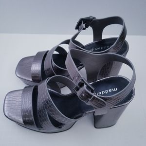 Madden Girl Diggit Paltform Sandal